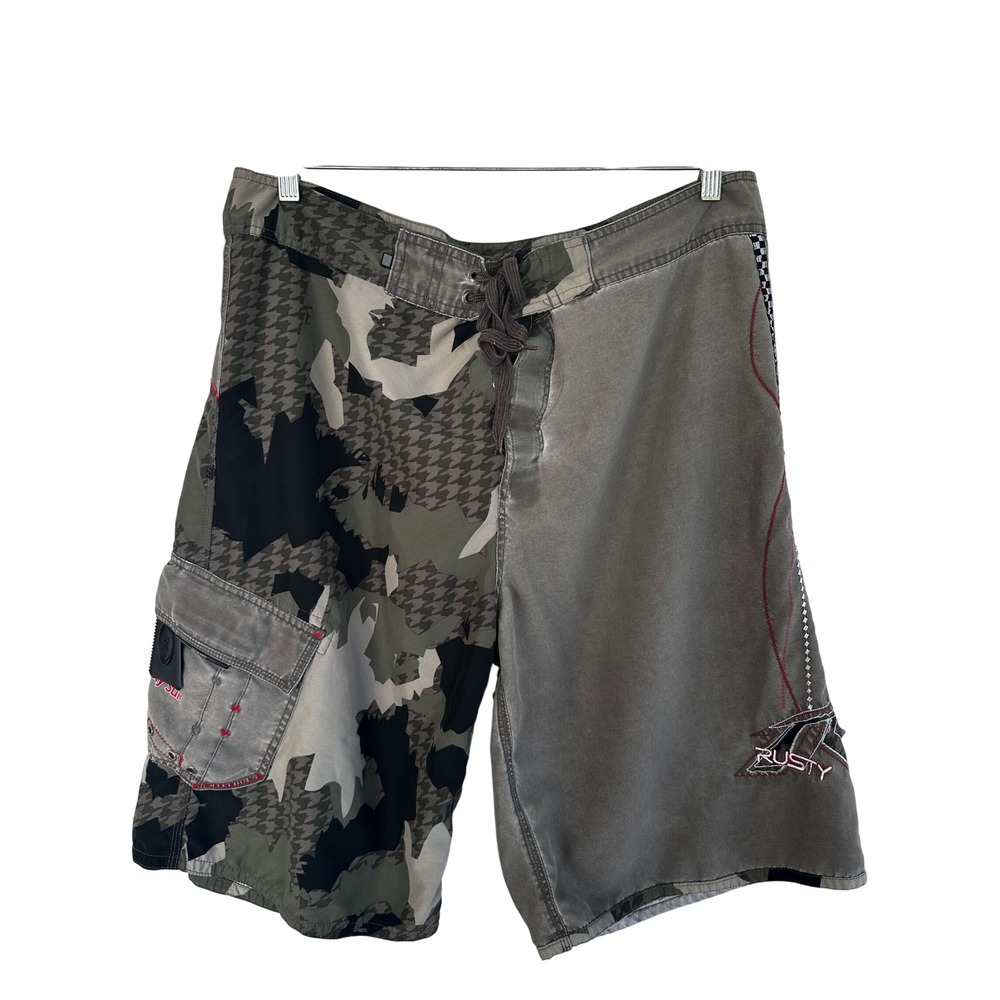 Rusty Vtg Y2K Camo Houndstooth Split Board Shorts Olive Green Size 40